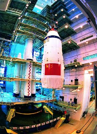 发射天宫一号的运载火箭运抵载人航天发射场